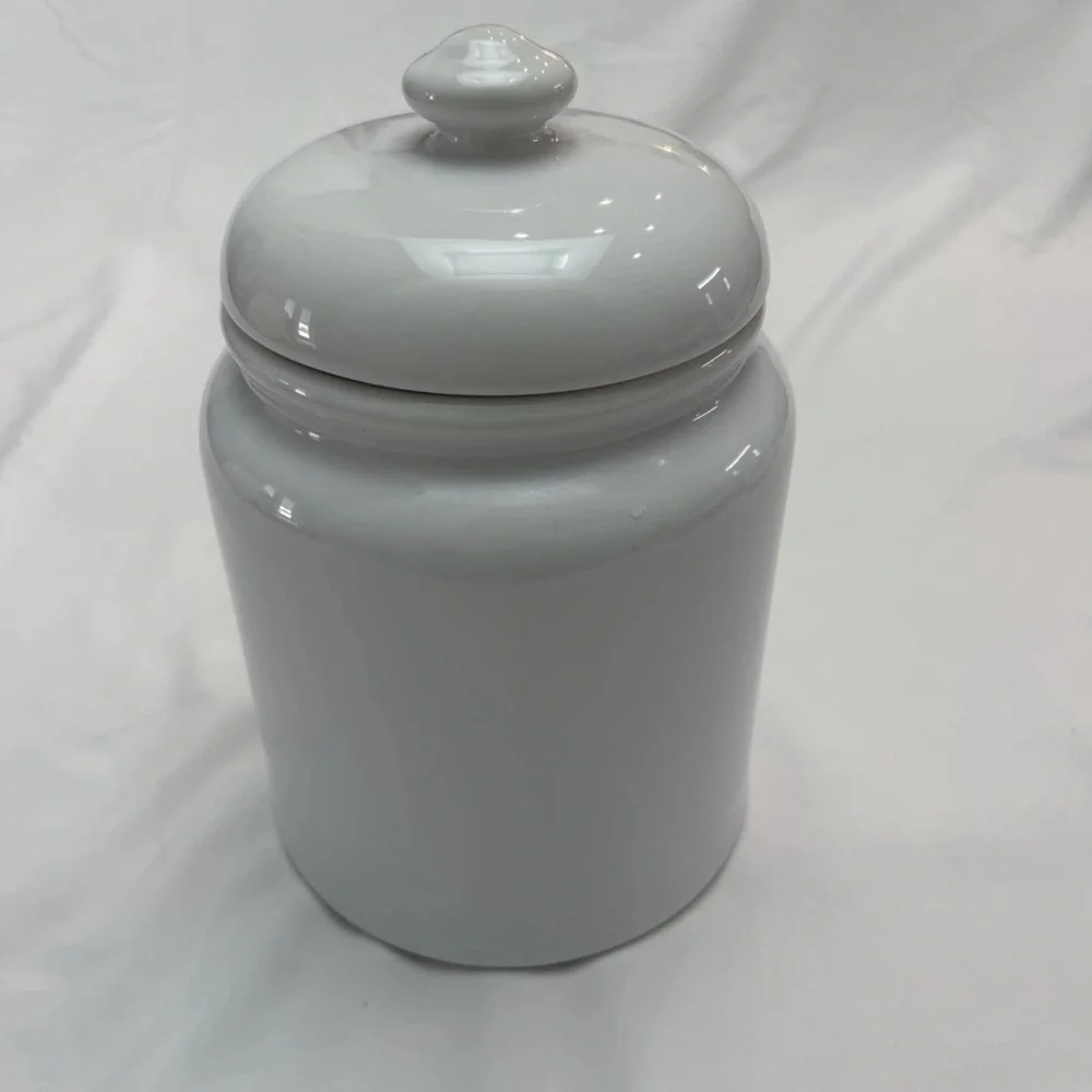 New Farmhouse Style “Delish” Cookie Jar White